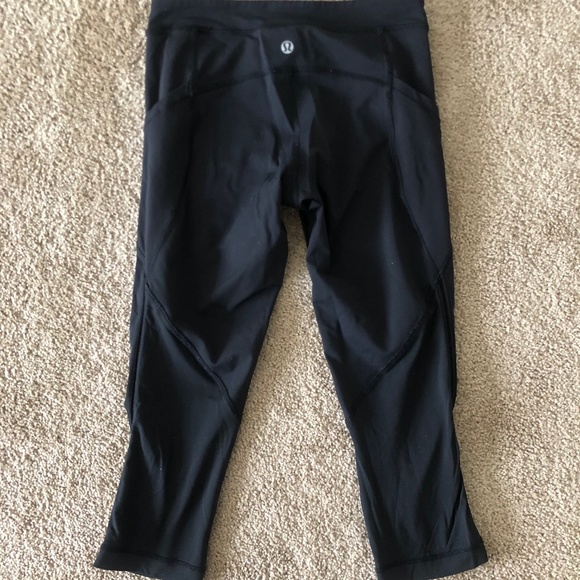 lululemon crop leggings - Picture 2 of 2